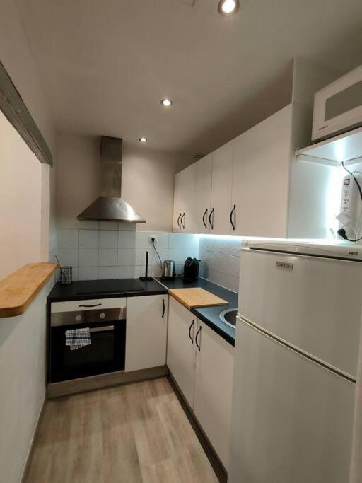 Appartement Au Coeur Du Village Sisteron Esterno foto